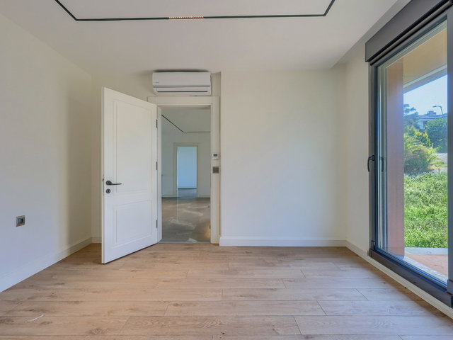 REMAX ANKA'DAN MERKEZİ KONUMDA 6+1 MÜSTAKİL VİLLA