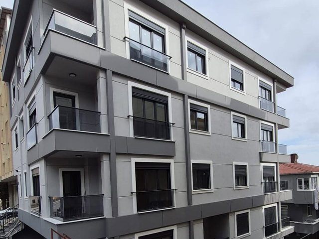 ÜSKÜDAR’DA SIFIR 4+1 | EN ÜST KAT TERASLI| YERDEN ISITMALI | 2 BANYO | DOĞU-GÜNEY CEPHE