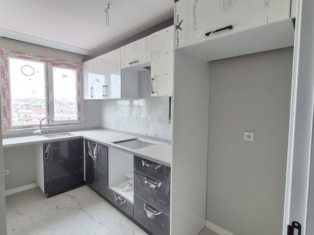 ÜSKÜDAR’DA SIFIR 4+1 | EN ÜST KAT TERASLI| YERDEN ISITMALI | 2 BANYO | DOĞU-GÜNEY CEPHE