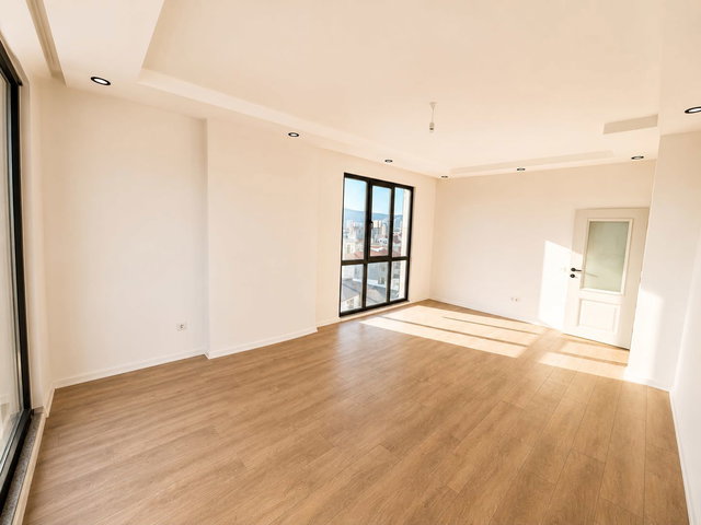 BURCU AYDENİZDEN RE/MAXTAN ÖZALP PARK SİTESİNDE 2+1 KİRALIK