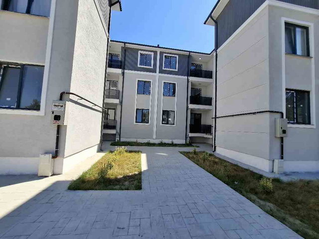 ARİFİYE NEVİYEDE SIFIR BİNADA 95 M² 2+1 YERDEN ISITMALI KİRALIK