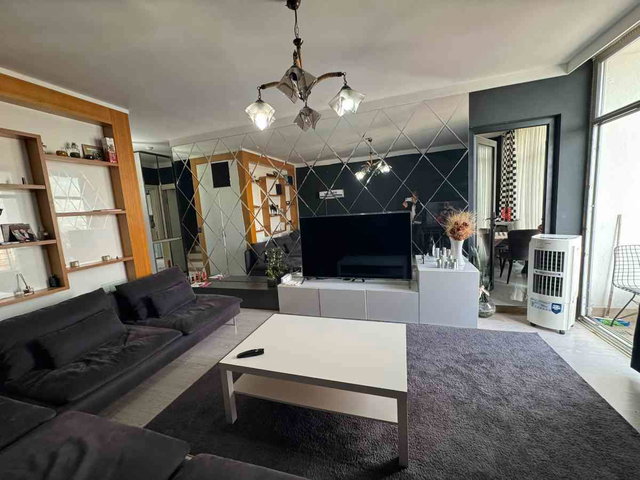 GÖLDE LUXE'DE 2.5+1 SATILIK DAIRE (136M², HAVUZLU, GÜVENLIKLI)