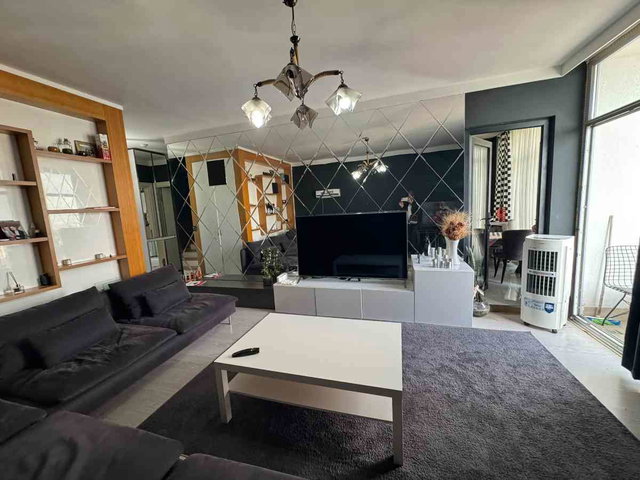 GÖLDE LUXE'DE 2.5+1 SATILIK DAIRE (136M², HAVUZLU, GÜVENLIKLI)