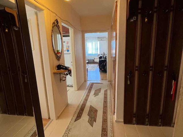 UĞUR MUMCU’DA CADDE ÜZERİNDE, YEŞİL ALAN MANZARALI GENİŞ 3+1 SATILIK DAİRE