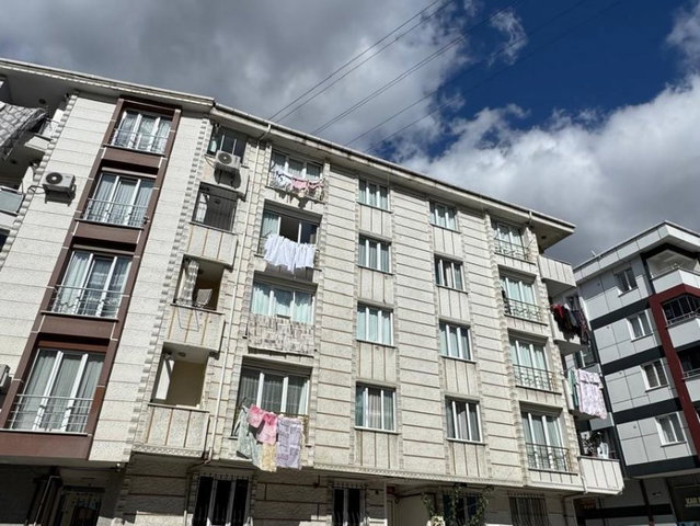 ESENYURT’TA MERKEZİ KONUMDA SATILIK 2+1 DAİRE