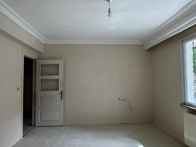 ESENYURT’TA MERKEZİ KONUMDA SATILIK 2+1 DAİRE