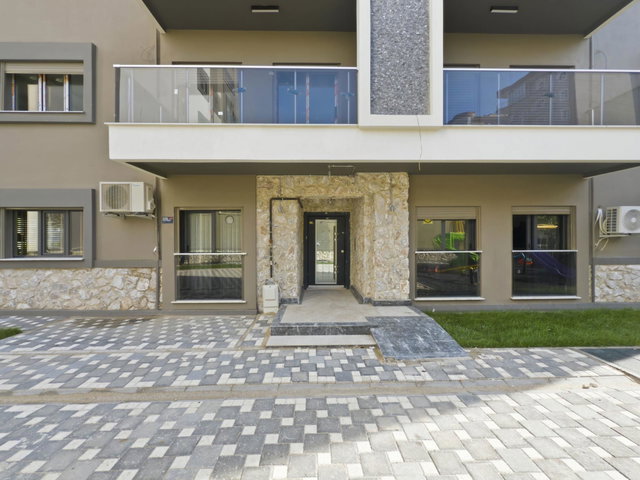 ÇİĞLİ  BEST ATAŞEHIR SITESINDE | HAVUZLU | 2+1 KIRALIK DAIRE