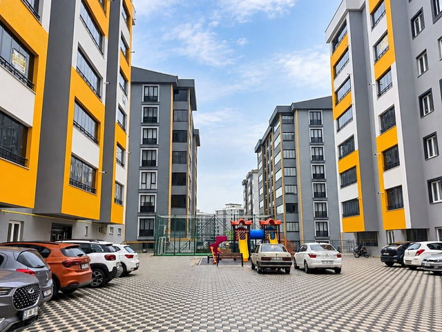 REMAX ARTIS'DEN YILDIZKENT'DE SATILIK 2+1 DAIRE