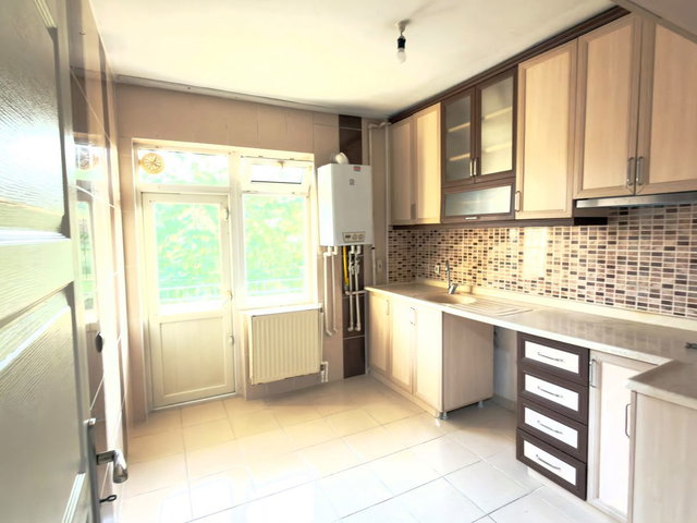 ULUBATLI HASAN MAH’DE DOĞU-GÜNEY CEPHELİ 3+1 | 2 BANYO | BALKON | KOMBİLİ