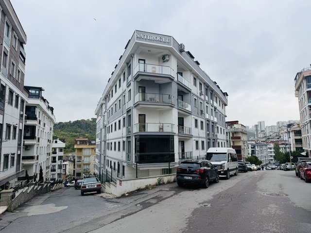 MALTEPE GİRNE ÖYKÜ EVLERİNDE FIRSAT 2+1 | NET 83 M2 | OTOPARKLI