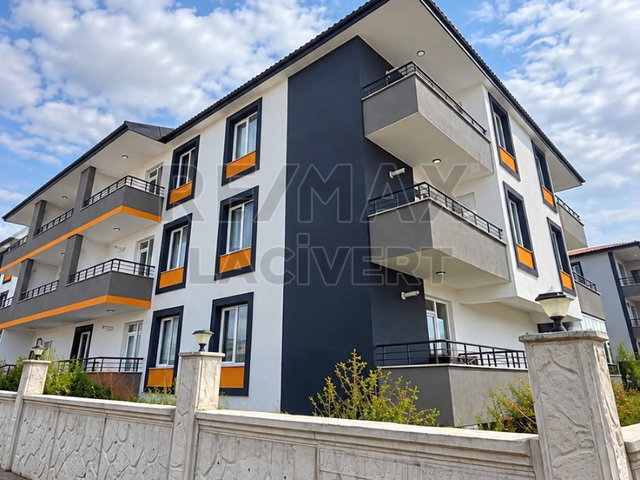 RE/MAX LACİVERT'TEN DADAŞKENT'TE EŞYALI KİRALIK 1+1 DAİRE