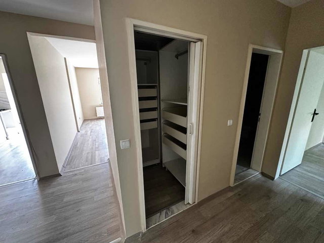YUVAM AKARCA TRAMVAY  YAKIN YENİLENMİŞ 3+1 KİRALIK DAİRE