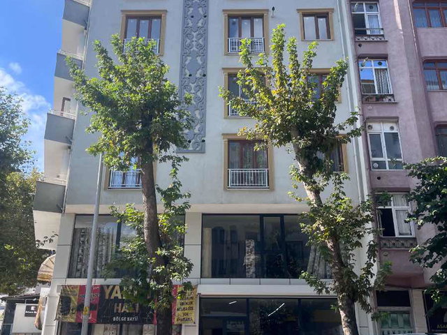 İZMİT 28 HAZİRAN MAH. ESKİ İSTANBUL CADDE ÜZERİ KİRALIK DAİRE