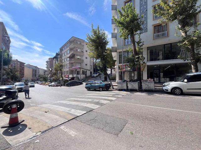 İZMİT 28 HAZİRAN MAH. ESKİ İSTANBUL CADDE ÜZERİ KİRALIK DAİRE