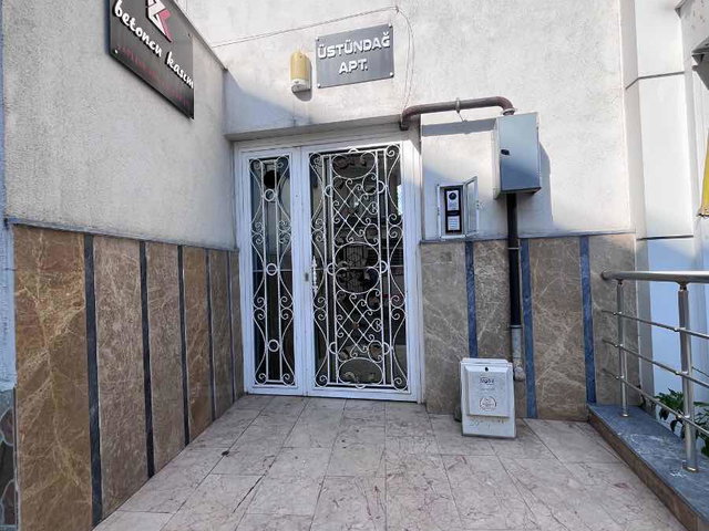 İZMİT 28 HAZİRAN MAH. ESKİ İSTANBUL CADDE ÜZERİ KİRALIK DAİRE