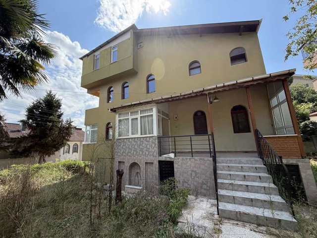 REMAX AY SERDİVAN KEMALPAŞA'DA MANZARALI MÜSTAKİL EV
