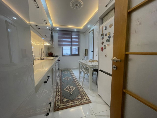 YENİ BİNADA AÇIK KAPALI OTOPARKLI HER KATTA TEK DAİRE 3+1