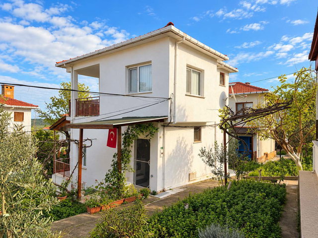 BABAKALE ÇAĞKENT SİTESİNDE DENİZE 200 MT 2+1 TRİPLEX VİLLA