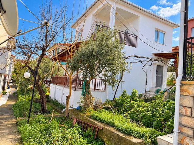 BABAKALE ÇAĞKENT SİTESİNDE DENİZE 200 MT 2+1 TRİPLEX VİLLA
