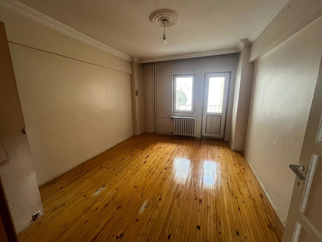 REMAX İLKE'DEN KÖŞK MAH. 3+1 KİRALIK DAİRE