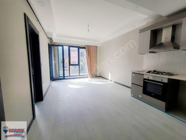 YALOVA REMAX`TAN AKYOL PREMIUM LOUNGE SİTESİN`DE KİRALIK DAİRE