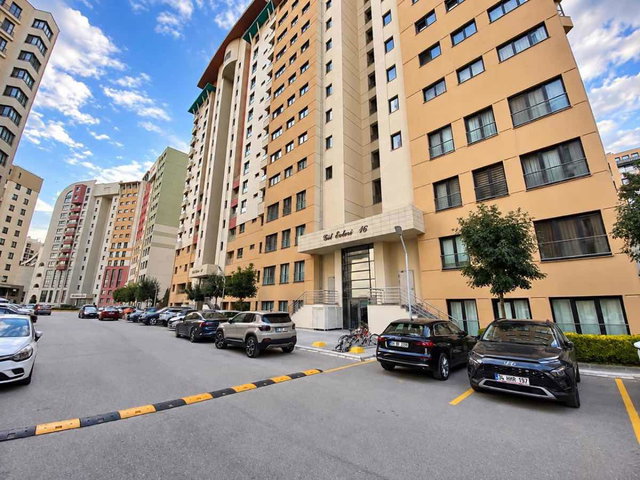 SİNPAŞ ALTINORAN GÖLEVLERİNDE SATILIK 2,5+1 PEYZAJ CEPHELİ DAİRE