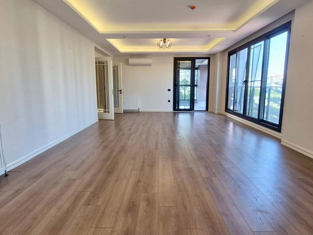 REMAX RİNA'DAN 50.YIL MAH. İLKEM SKY LİFE'DE 4+1