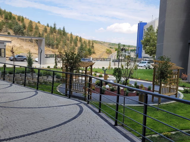 ESKİŞEHİR YOLU BAĞLICA KAVŞAĞINDA FARAZ ICON SIFIR 2+1 KİRALIK