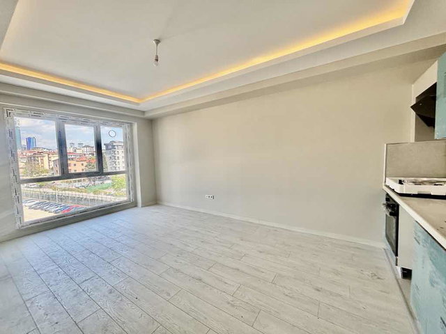 MALTEPE CEVİZLİ MAHALLESİ BALKONLU ÖN CEPHE 2+1 KİRALIK DAİRE