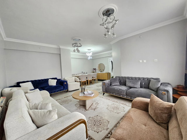 REMAX İLKE'DEN YILDIZKENT'TE 3+1 FULL YAPILI SATILIK DAİRE