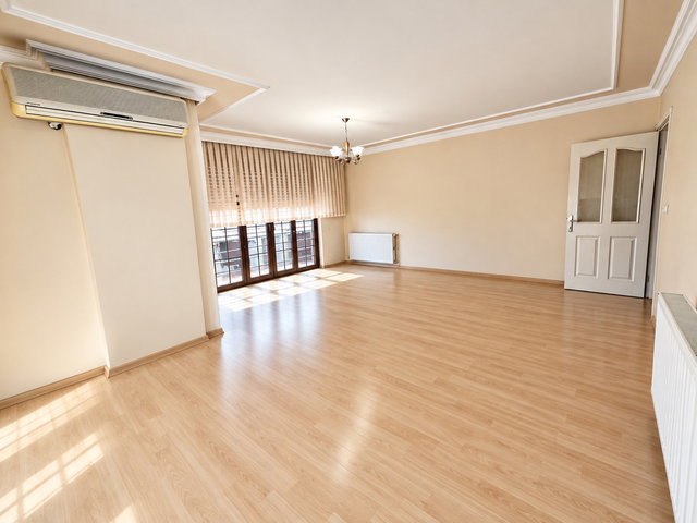 KÜÇÜKYALI AYDINEVLERDE METRO VE HİLLTOWN AVMYE YAKIN 3+1 DAİRE