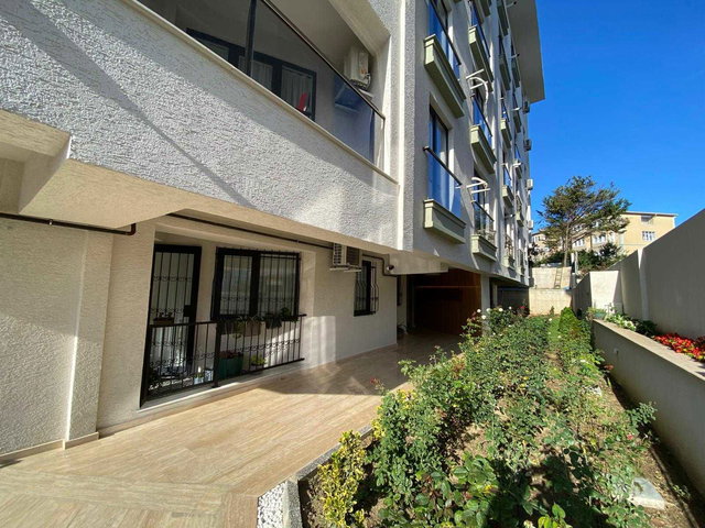 ÜSKÜDAR BAHÇELİEVLER ’DE MERKEZİ KONUMDA SIFIR SATILIK 1+1 DAİRE