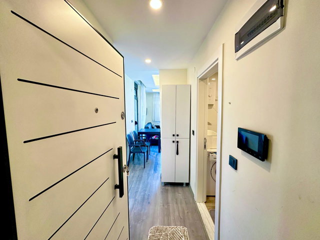 DENİZE 450 MT | ELSA SUIT’TE EŞYALI 1+1 KİRALIK