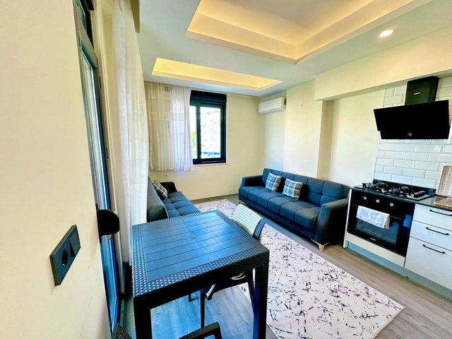 DENİZE 450 MT | ELSA SUIT’TE EŞYALI 1+1 KİRALIK