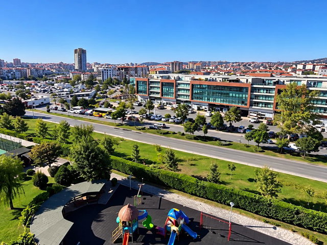ÜMRANİYE AKASYA EVLERİ’NDE PRESTİJLİ 4+1 KİRALIK DAİRE