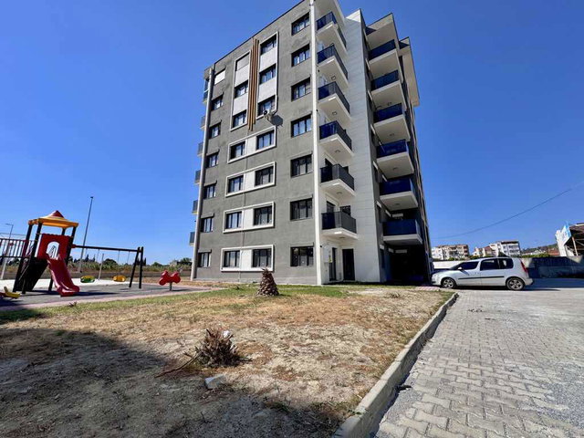 YENİCAMİİ MAHALLESİNDE SİTE İÇERİSİNDE SIFIR 3+1
