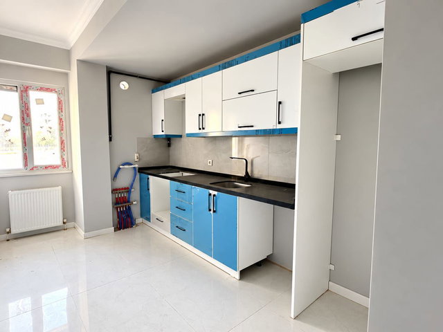 ÇEKMEKÖY MADENLER METROSUNA YÜRÜME MESAFESİNDE SATILIK 3+1 TERS DUBLEX
