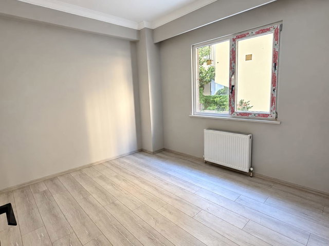 ÇEKMEKÖY MADENLER METROSUNA YÜRÜME MESAFESİNDE SATILIK 3+1 TERS DUBLEX