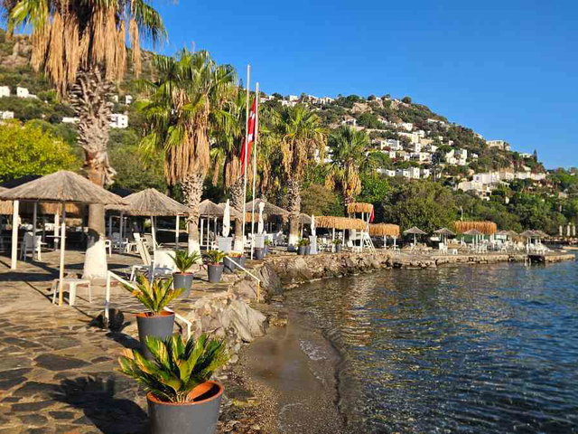 BODRUM TÜRKBÜKÜ HEKİMKÖY SİTESİ SATILIK ÖZEL PLAJLI VİLLA