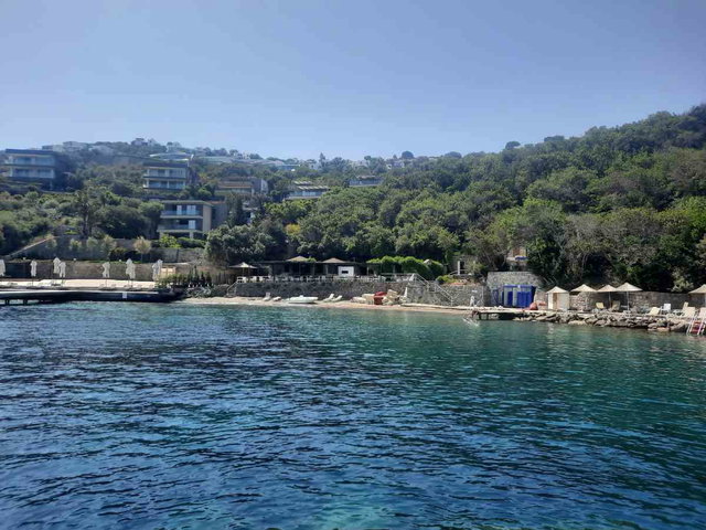 BODRUM TÜRKBÜKÜ HEKİMKÖY SİTESİ SATILIK ÖZEL PLAJLI VİLLA