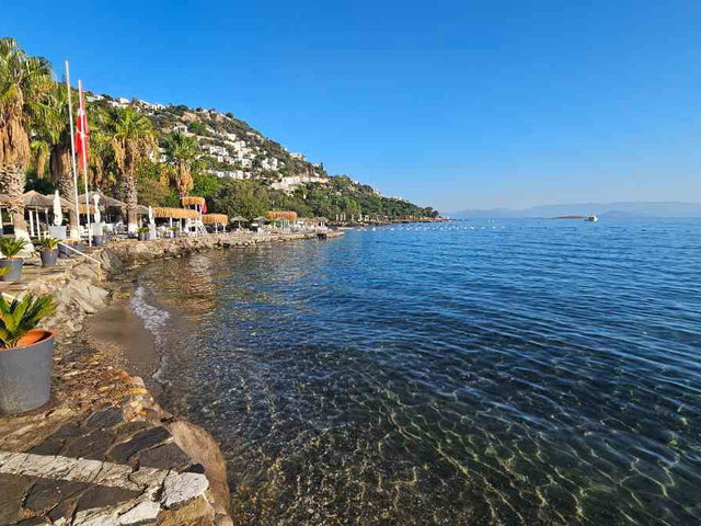 BODRUM TÜRKBÜKÜ HEKİMKÖY SİTESİ SATILIK ÖZEL PLAJLI VİLLA