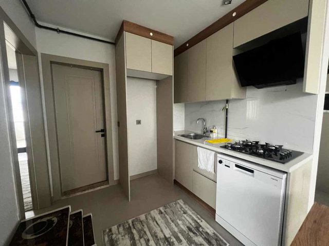 REMAX MODEL DEN KARAHASANLI DA FULL EŞYALI 2+1 LÜX KIRALIK DAIRE