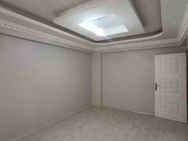 REMAXLAND'DEN FATIH MAH. ÇERKEZKÖY DEVLET HASTANESI DIBI KIRALIK 2+1 DAIRE