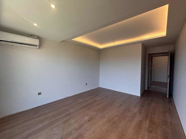 CENGELKOY'DE KAPANMAZ BOĞAZ MANZARALI 215M2 NET MUHTEŞEM DUBLEKS