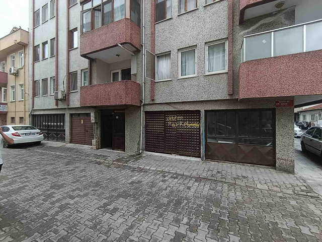 YAHYALAR'DA GARAJLI FIRSAT DAİRE – RE/MAX MOTTO'DAN