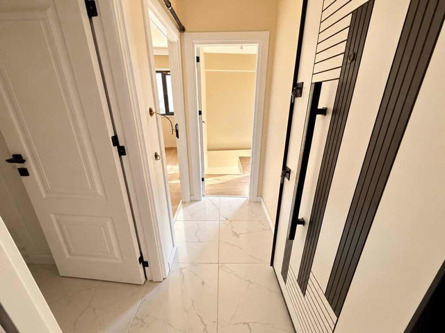 REMAX PRO METE YAVUZDAN 2CADDE ARASINDA
SIFIR YENİ BİNADA 2+2 TERS DUBLEKS SATILIK
