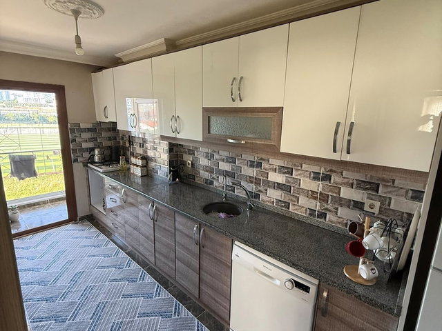 GÜLLÜ BAĞLARDA CADDE ÜZERİ 2+1 SATILIK DAİRE