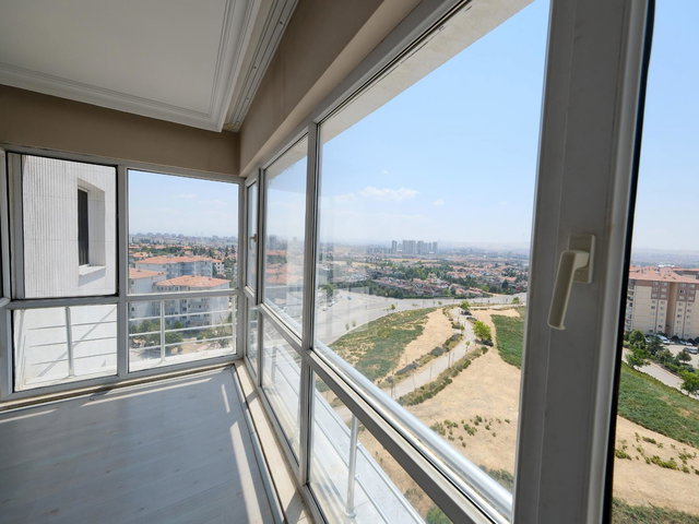 ATA MAH. UMUT YAPI SİTESİNDE 130 M² NET, BOŞ 3+1