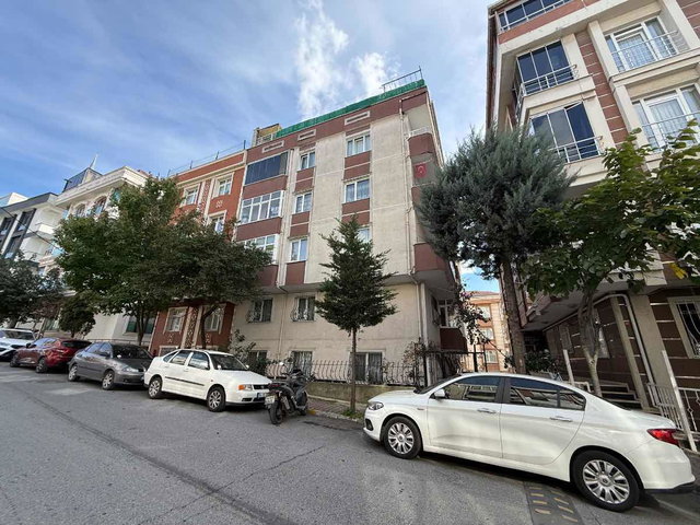 SARIGÖL’DE GÜNEY CEPHELİ 4+2 ÇATI KATI | 190 M² NET | BALKONLU | KREDİYE UYGUN