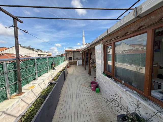 SARIGÖL’DE GÜNEY CEPHELİ 4+2 ÇATI KATI | 190 M² NET | BALKONLU | KREDİYE UYGUN